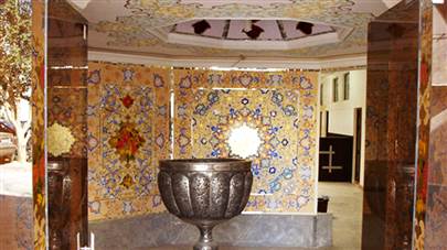 ورودی هتل سنتی ابن سینا اصفهان